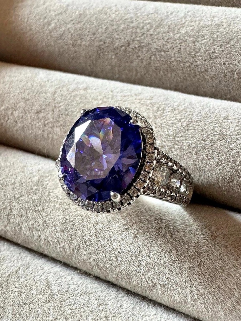 FZN 925 Sterling Silver Huge Violet Blue Oval Halo Statement Ring Size 8